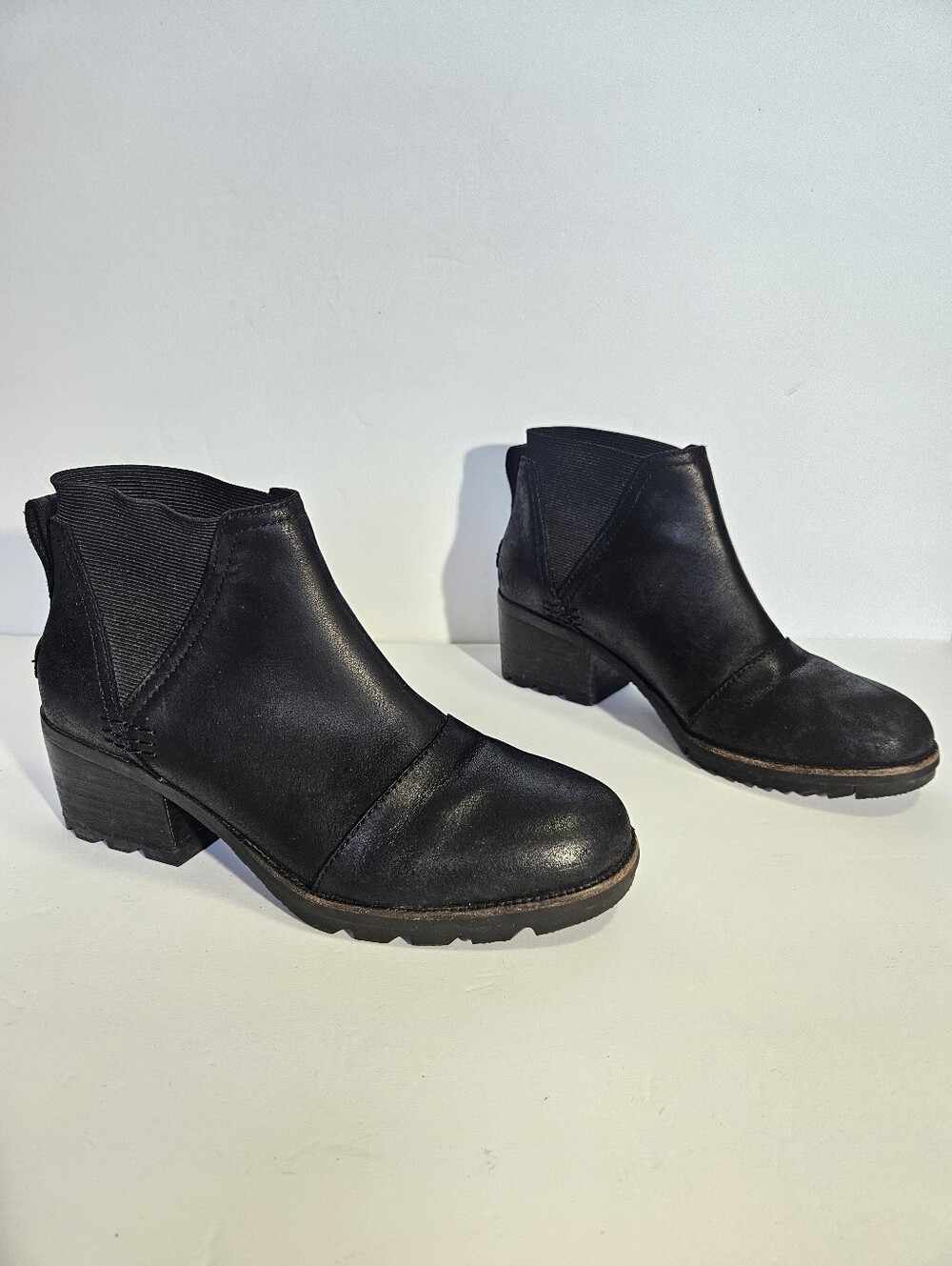 Sorel NL 3712 Black Nubuck Cate Block Heel Chelsea Boots